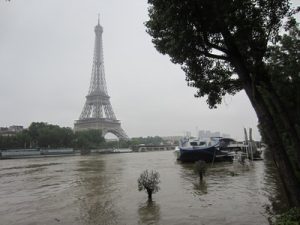 2016-06-05 quais de Seine (inondés)